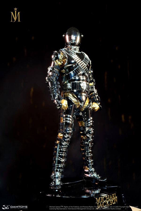 Michael Jackson HIStory Tour - Golden Armor (Deluxe) 1/2 Scale