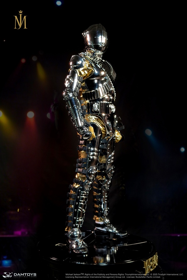 Michael Jackson HIStory Tour - Golden Armor (Deluxe) 1/2 Scale