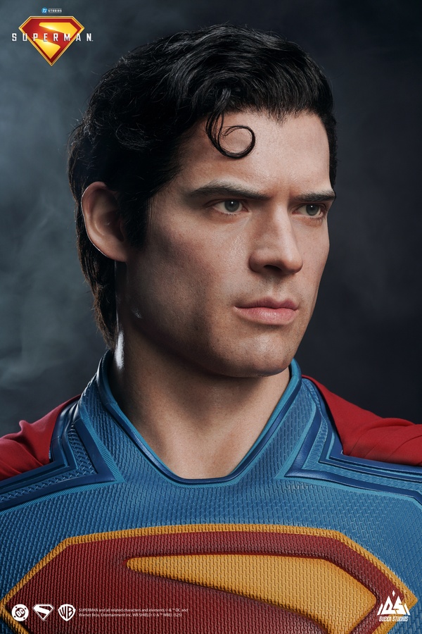 Superman (2025) Life-Size