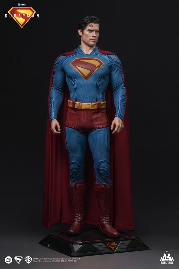 Superman (2025) Life-Size