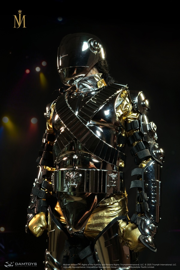 Michael Jackson HIStory Tour - Golden Armor (Deluxe) 1/2 Scale