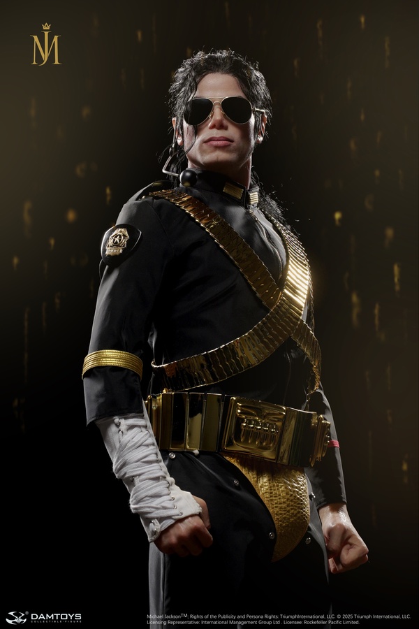 Michael Jackson - Dangerous Tour (Black Outfit) - 1/2 Scale Statue