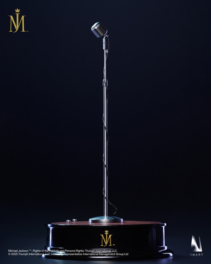 Michael Jackson - Smooth Criminal