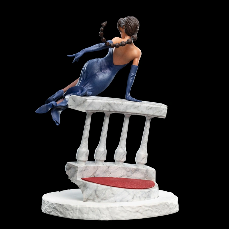 Lara Croft A Deal at the Opera