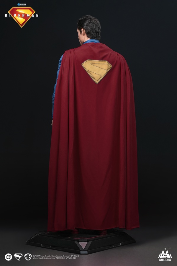 Superman (2025) Life-Size