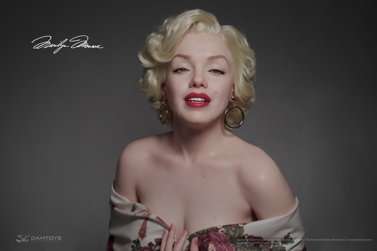 Marilyn Monroe - Life Size Bust