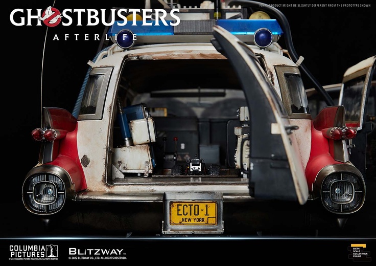 Ghostbusters “ECTO-1”
